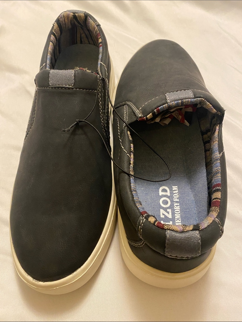 Izod Slip-On Loafers in Black 10.5